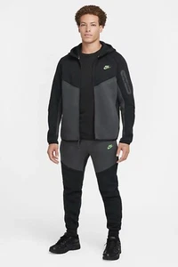 Neue Saison Nike Tech Fleece / Schwarz Anthrazit Grün / Größe M / ANGEBOTE GEBEN - Bild 1 von 11
