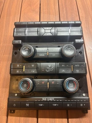 2009-12 Ford Flex Radio Climate Control Panel W/Heated seats opt. 8A8T-18A802-CF - Image 1 of 4