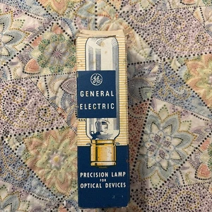 GE Projector Lamp Projection Light Bulb 115v 300W General Electric New Open Box - Picture 1 of 9