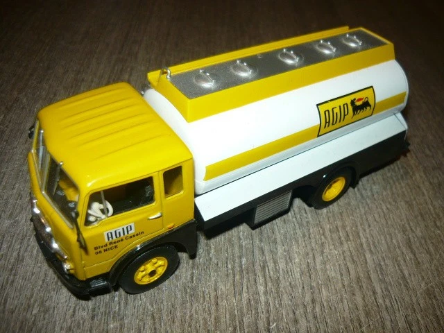 FIAT 643N CAMION CISTERNA AGIP AUTOMODELLO COLLEZIONE MODEL TRUCK  SCALA 1/43 - Immagine 1 di 4