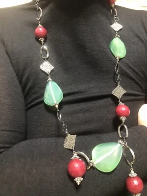 Collana in GIADA E Rubino naturale e chiusura in ARGENTO  girocollo pietra dura - Immagine 1 di 4