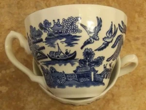 Johnson Brothers Blue Willow Teacups x 2 England China - Picture 1 of 5