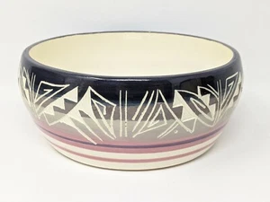 Mesa Verde Pottery Handmade Bowl Signed Lee Nav. USA Beautiful Artwork - Picture 1 of 8