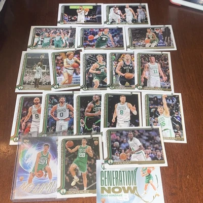 Lote de 55 tarjetas base del equipo de baloncesto Topps 2025 Boston Celtics con duplicados Foto 1 de 4
