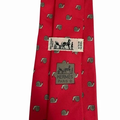Corbata para hombre Hermes caracoles rojo y gris satinado seda 7207 UA 3,25" (W) x 56,5" (L) guc Foto 1 de 4