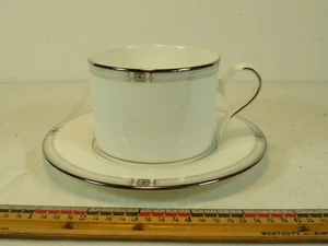 Lenox Westerly Platinum Cup 6 once piattino 5 3/4 pollici Bone China USA - Foto 1 di 10