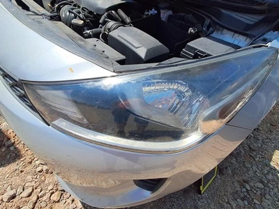 Used Left Headlight Assembly fits: 2018 Kia Rio w/o projector Left Grade A - Image 1 of 4