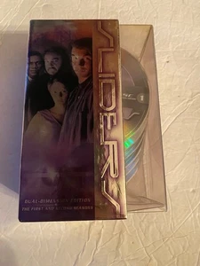 SLIDERS DUAL-DIMENSION EDITION THE 1ST + 2ND SEASON DVD Box Set Komplett NEUWERTIG - Bild 1 von 3