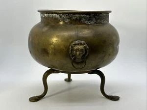 "Anillos de colección cabeza de león pedestal de latón contenedor de maceta envejecida pátina de corrosión 6,25" - Imagen 1 de 12