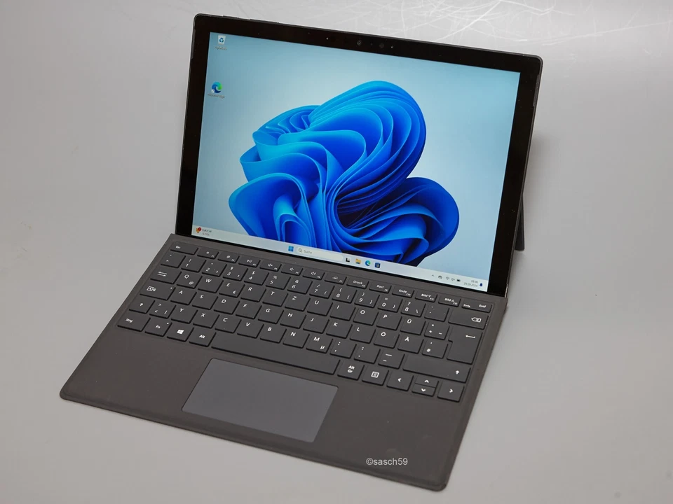 Surface Pro 7, 12,3", i5-1035G4, 8GB , 256GB SSD, TypeCover, Rechnung+Gewährl.# - Bild 1 von 4