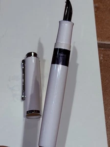 VINTAGE PELIKAN FOUNTAIN Pen Fine Germany White - Picture 1 of 11