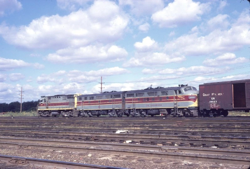 EL 2404 C-424 CHICAGO IL (ERIE LACKAWANNA) DIAPOSITIVA ORIGINAL 09-67 T22-14 Foto 1 de 1