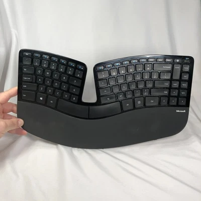 Microsoft Sculpt Ergonomic Keyboard, Model 1559 - NO Dongle - Image 1 of 4