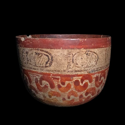 Cuenco pintado policromado maya - Banda de glifo de cacao Foto 1 de 4