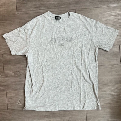 Vintage Y2K New York & Company Gray Logo Cotton T-Shirt Size XL - Image 1 of 4