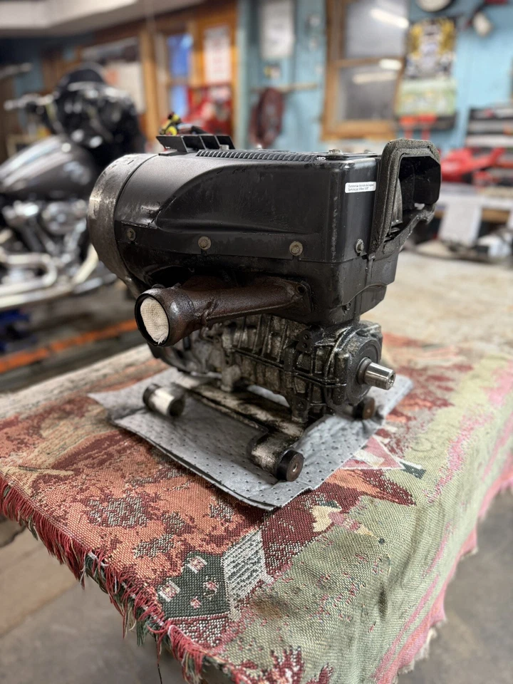 Motor SkiDoo MXZ Trail Adrenaline 380 380F 400308913 piezas de trineo americano Foto 1 de 4