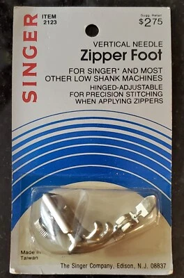 SINGER Vertical Needle ZIPPER FOOT Item 2123 LOW Shank NEW in Pkg Sewing Machine - Image 1 of 2