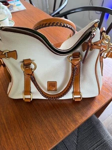 Vintage Dooney & Bourke Florentine Tassel Handbag Satchel in White Leather bag - Picture 1 of 6