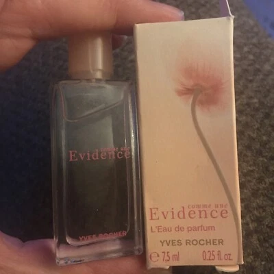 Yvette Rocher Evidence L’Eau de parfum .25 fl oz Foto 1 de 4