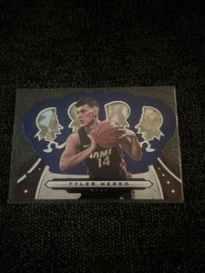 2019-20 Panini Crown Royale Crystal Blue /99 Tyler Herro #21 Rookie RC - Picture 1 of 2