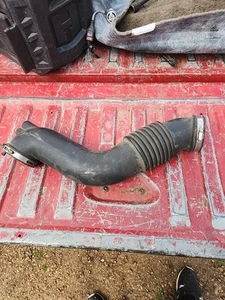 4.6L 1999-2002 Mercury Grand Marquis Air Intake Hose Crown Victoria 00 2001 - Picture 1 of 9