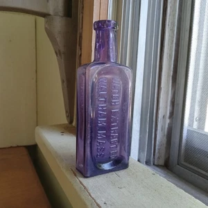WATCH EXTRACT CO WALTHAM,MASS AMETHYST 1890s FLAVORING EXTRACT BOTTLE - Picture 1 of 6