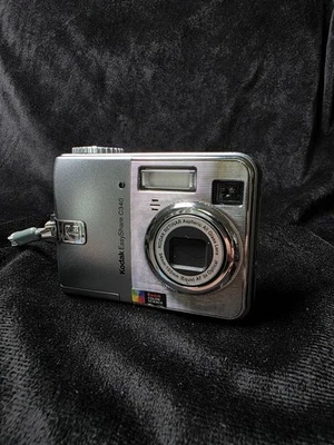 Kodak EasyShare C340 Silver - Image 1 of 4