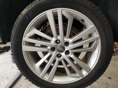 18 2018 AUDI Q5 20X8 WHEEL ALLOY 5 TRIPLE SPOKES SILVER SEE IMAGES Foto 1 de 4