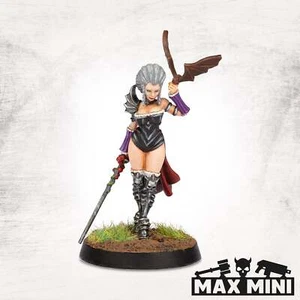 Max Mini BNIB Vampire Countess - Picture 1 of 3