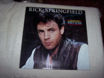 LP--RICK SPRINGFIELD--LIVING IN OZ  *PHILIPPINES ISSUE*   *NM VINYL*  #198 - Image 1 of 4