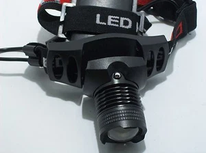 TORCIA TESTA 11 W LED CREE ZOOM CACCIA PESCA OFFICINA IDRAULICO BIANCO GHIACCO - Imagen 1 de 1