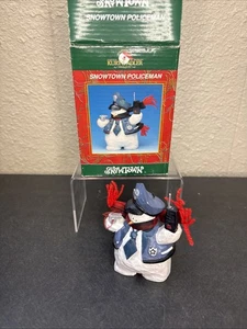 De colección ~ Kurt S. Adler ~ Muñeco de Nieve de Navidad Policía ~ Colección SnowTown - Imagen 1 de 4
