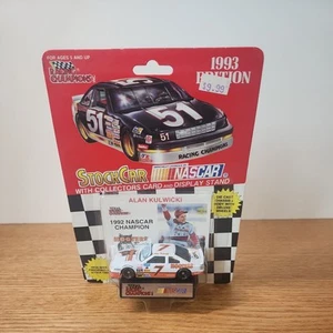 1:64 Racing Champions 1993 #7 Alan Kulwicki Hooters 1992 Champion - Picture 1 of 3