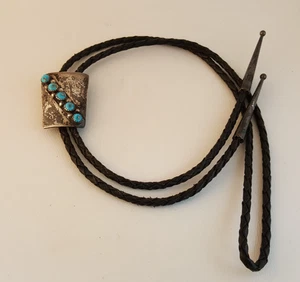 Turquesa navajo vintage con puntos de mineral de plata + corbata bolo de plata de ley - Imagen 1 de 6