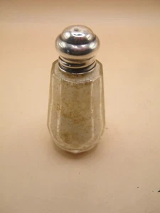 Antiwue Sterling Silver Scent Bottle / London Hallmarks - Lavender Salts Label - Picture 1 of 4
