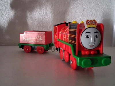 Thomas & Friends Motorizado Todos los Motores Go Yong Bao Tren Motor Plus Tender Foto 1 de 4