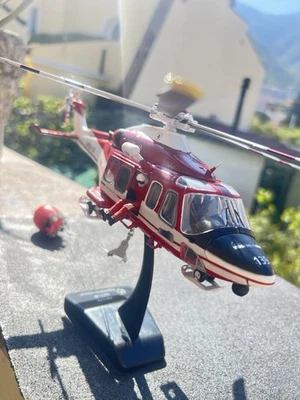 ELICOTTERO AGUSTA WESTLAND AW139 Vigili Del Fuoco 1:48 - Immagine 1 di 4