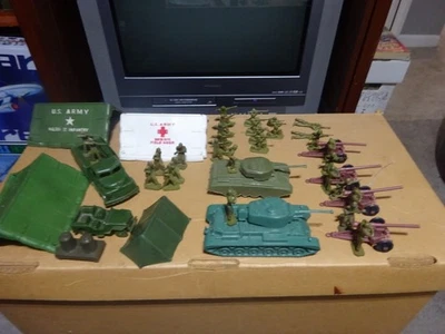 MARX TOYS,  #41 TANK, PAYTON SOLDIERS, TANK, TRUCK, JEEP, MARX NAVARONE CANNONS - Image 1 of 4