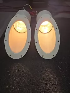 Pair Of Barnegat Light Marine Halogen 12V Hull Lights - Foto 1 di 4