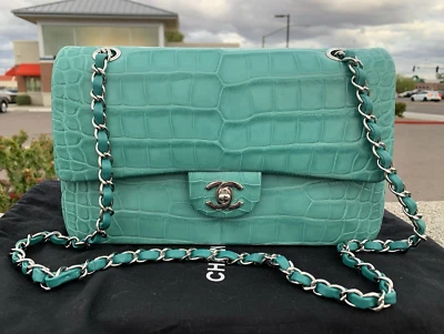 Bolso CHANEL Mate Cocodrilo Verde Turquesa Mediano Doble Solapa Foto 1 de 4