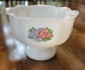 Vintage White Milk Glass AVON Footed BOWL w/ Flowers, Soap Dish, Scalloped Edge - Picture 1 of 10