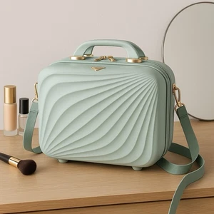 Triforce 12” Policarbonato Estuche de Belleza Verde Menta Maquillaje Tren Estuche Espejo Nuevo con Etiquetas - Imagen 1 de 11