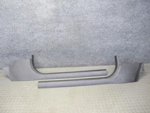 05-13 JUEGO PANEL MOLDURA UMBRAL INTERIOR PUERTA IZQUIERDA Y DERECHA CHEVROLET CORVETTE C6 OEM - Imagen 1 de 24