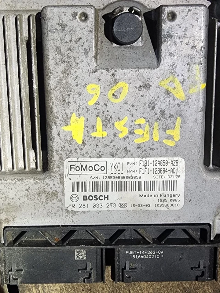 F1B1 12A650 AZB F1F1 12B684 AD Bosch YKC1 0281033273 Ford ECU - Image 1 of 1