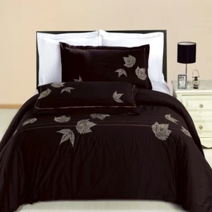 Newbury 3 Piece 100% Cotton Embroidered Duvet Cover Set - Picture 1 of 1