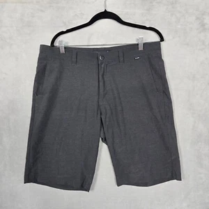 Pantalones cortos de golf Travis Mathew para hombre 34 (35) gris ojal a rayas - Imagen 1 de 9