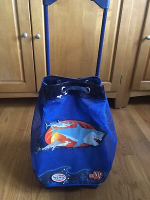 RARE Y2K Disney FINDING NEMO Mesh Beach Travel Bag w/Wheels Rolling Backpack - Image 1 of 4