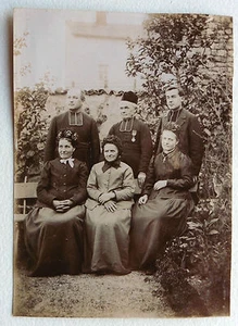 PHOTO ABBE CURE FAMILLE RELIGION CATHOLIQUE M827 - Foto 1 di 1