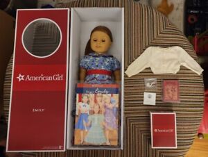 NIB American Girl EMILY Doll with Book & Complete Emily's Accessories  Retired !