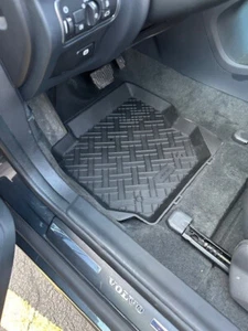 Volvo xc60 2010-2017 molded floor mat front pair Made in SWEDEN - Picture 1 of 2